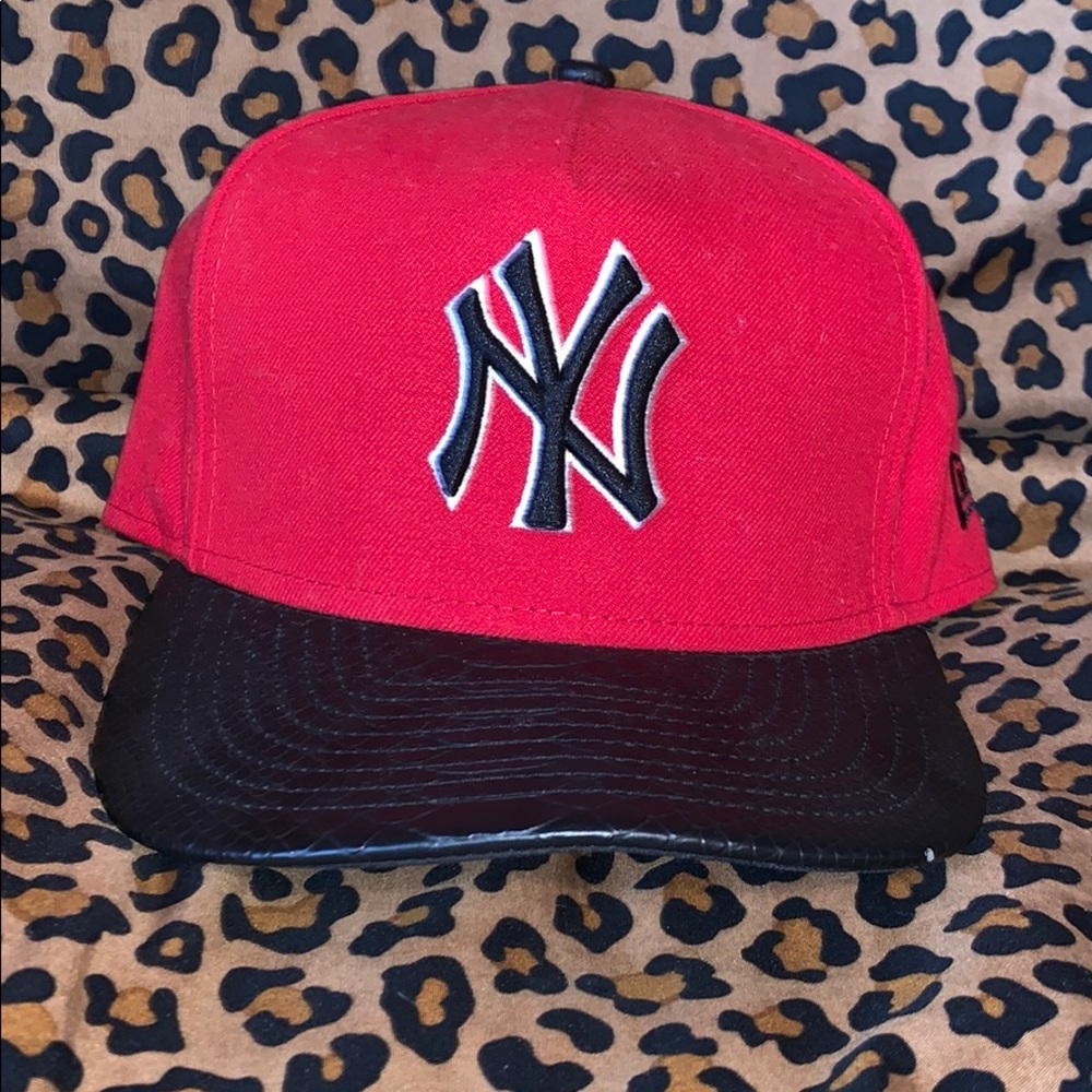 NY Yankees New Era Strap Back Hat